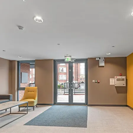 Eboracum At No 5 Near The City Apartment